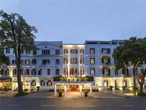 Cặp Đôi Hoàn Hảo Của Nghỉ Dưỡng Thủ Đô: Review Chi Tiết Metropole Và Hotel Du Parc