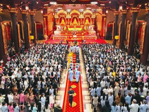 Lễ hội xuân Yên Tử nhắc nhở các thế hệ cháu con phải luôn ghi nhớ về cội nguồn
