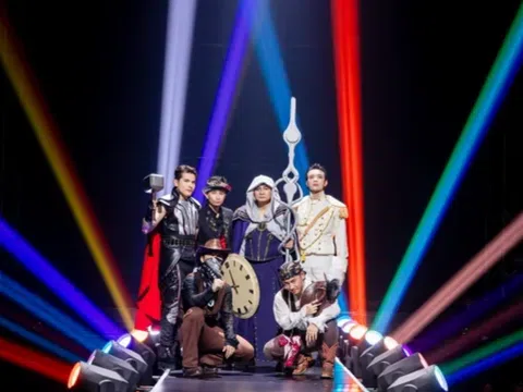 NSND Tự Long "bắn" rap điệu nghệ tại sân khấu Anh trai vượt ngàn chông gai