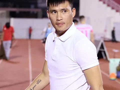 Ngoài Công Vinh, Pha Lê từng công bố yêu một cầu thủ khác nhưng đều nhận 'cái kết đắng'