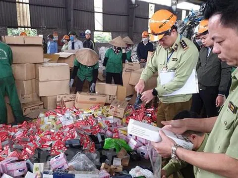 Xử phạt vấn nạn thuốc giả, thực phẩm chức năng kém chất lượng: Phần nhỏ trong tảng băng chìm