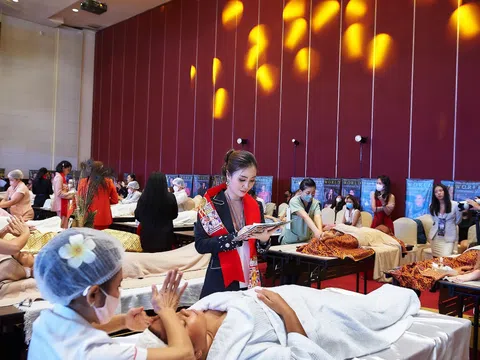 Master Hoài Thảo dẫn dắt các học trò tham gia tranh tài tại đấu trường ngành làm đẹp quốc tế và đạt thành tích đáng nể