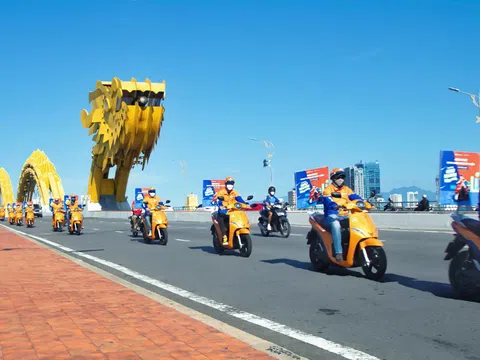 Vinfast hợp tác Ahamove ra mắt dịch vụ vận chuyển hàng hóa trên nền tảng công nghệ bằng xe máy điện Ahafast